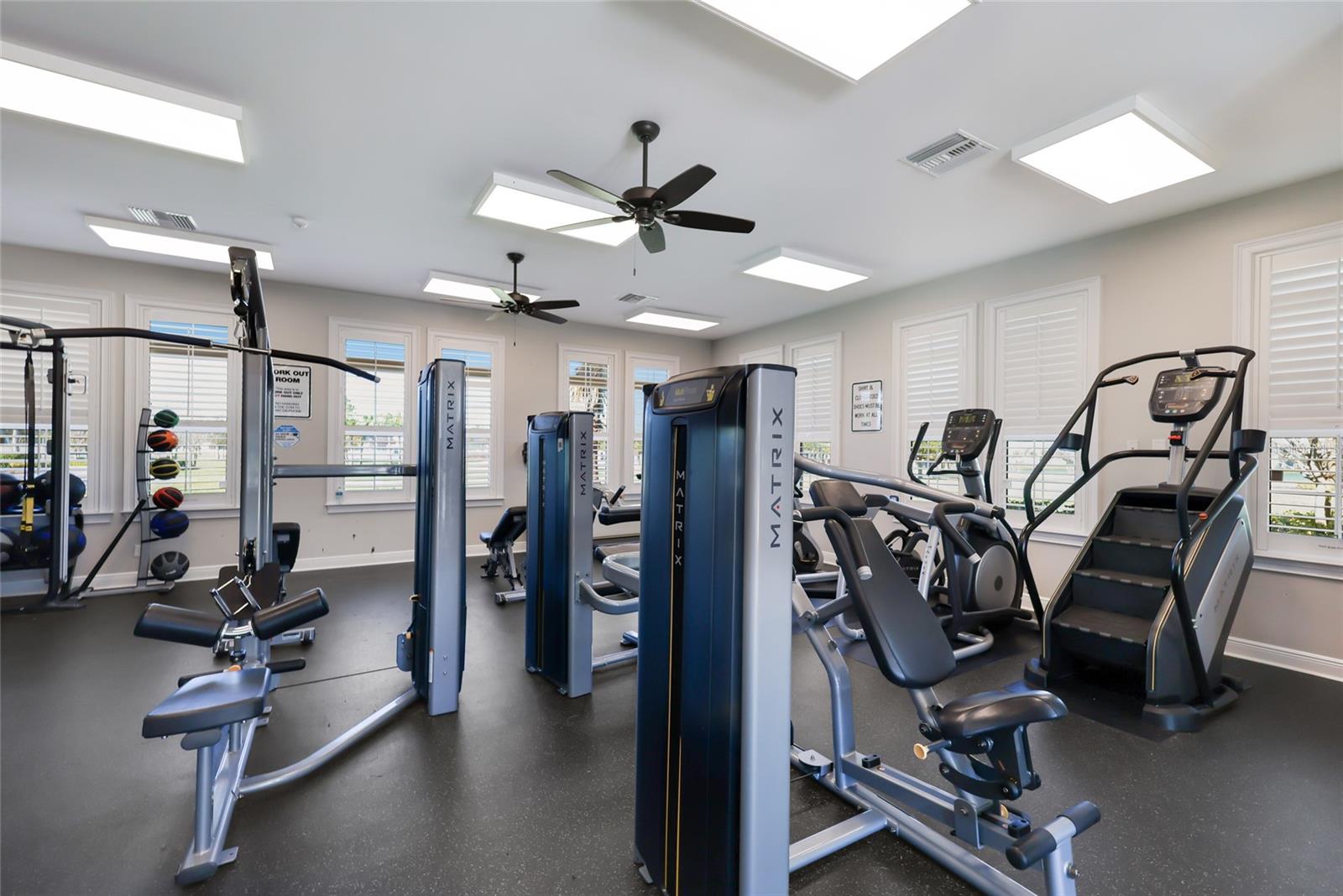 Image 75 of 90 For 11435 Leland Groves Drive