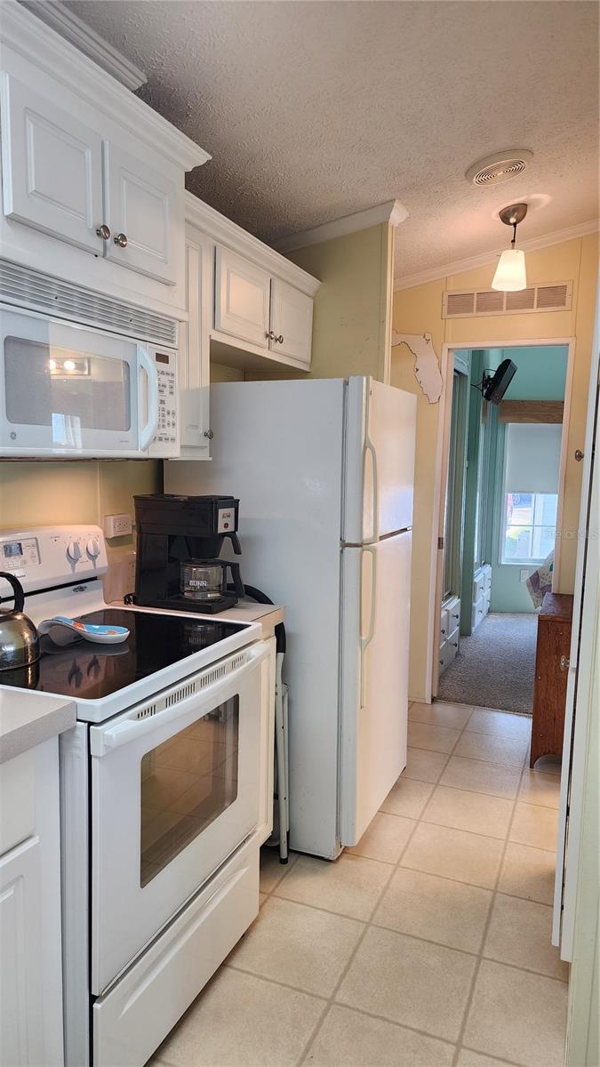 Image 12 of 42 For 3333 26th Avenue E 1171