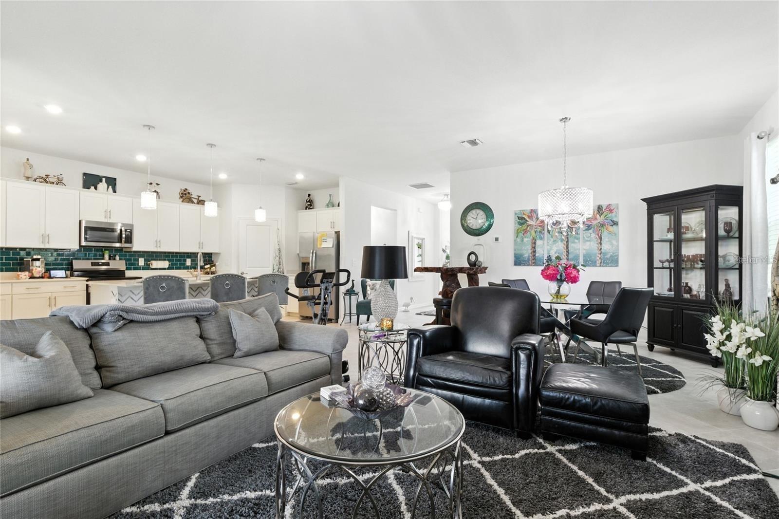 Image 12 of 41 For 19085 Cabernet Court