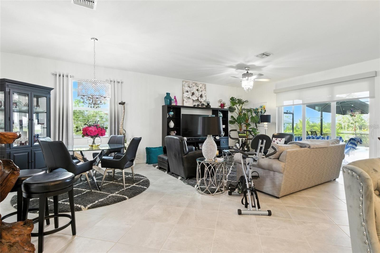 Image 13 of 41 For 19085 Cabernet Court