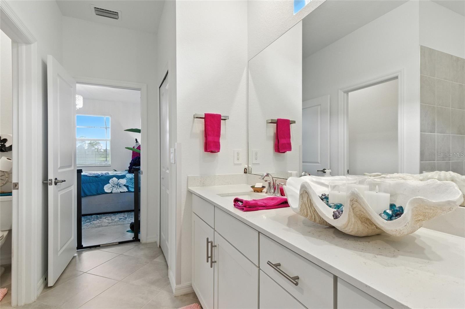 Image 23 of 41 For 19085 Cabernet Court