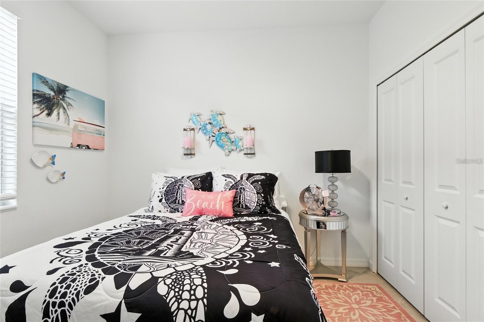 Image 25 of 41 For 19085 Cabernet Court