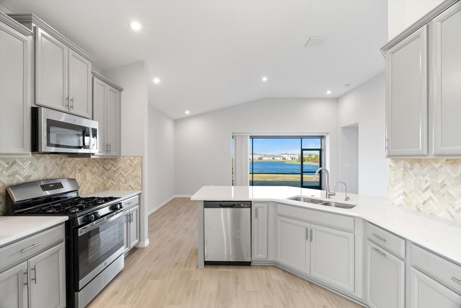 Image 12 of 57 For 6312 Laurelcrest Glen