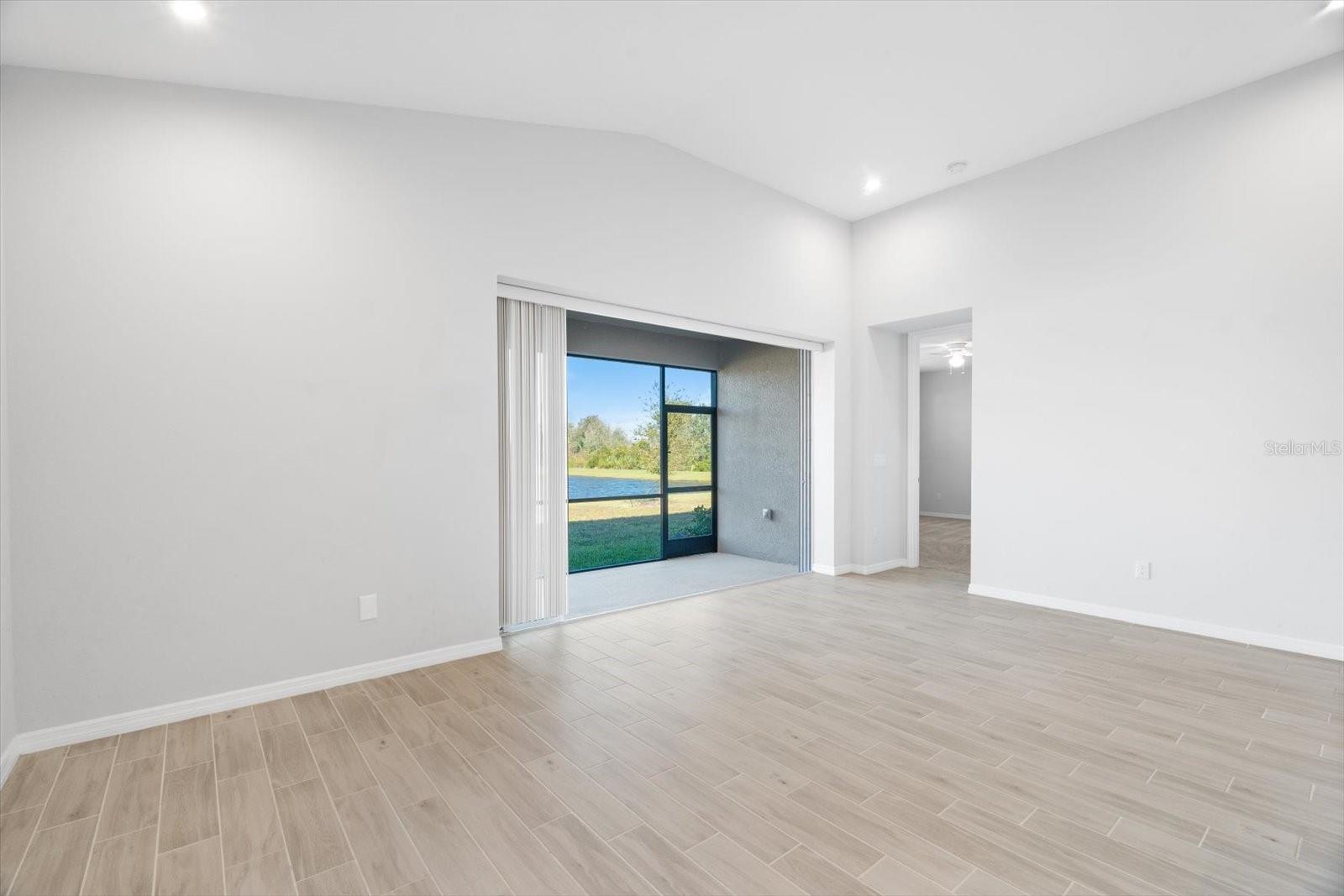 Image 16 of 57 For 6312 Laurelcrest Glen