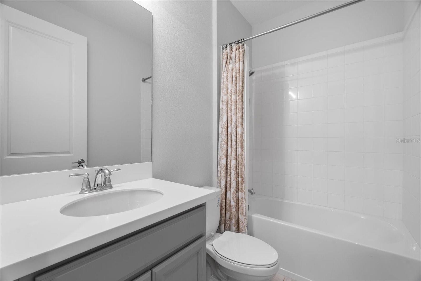 Image 35 of 57 For 6312 Laurelcrest Glen