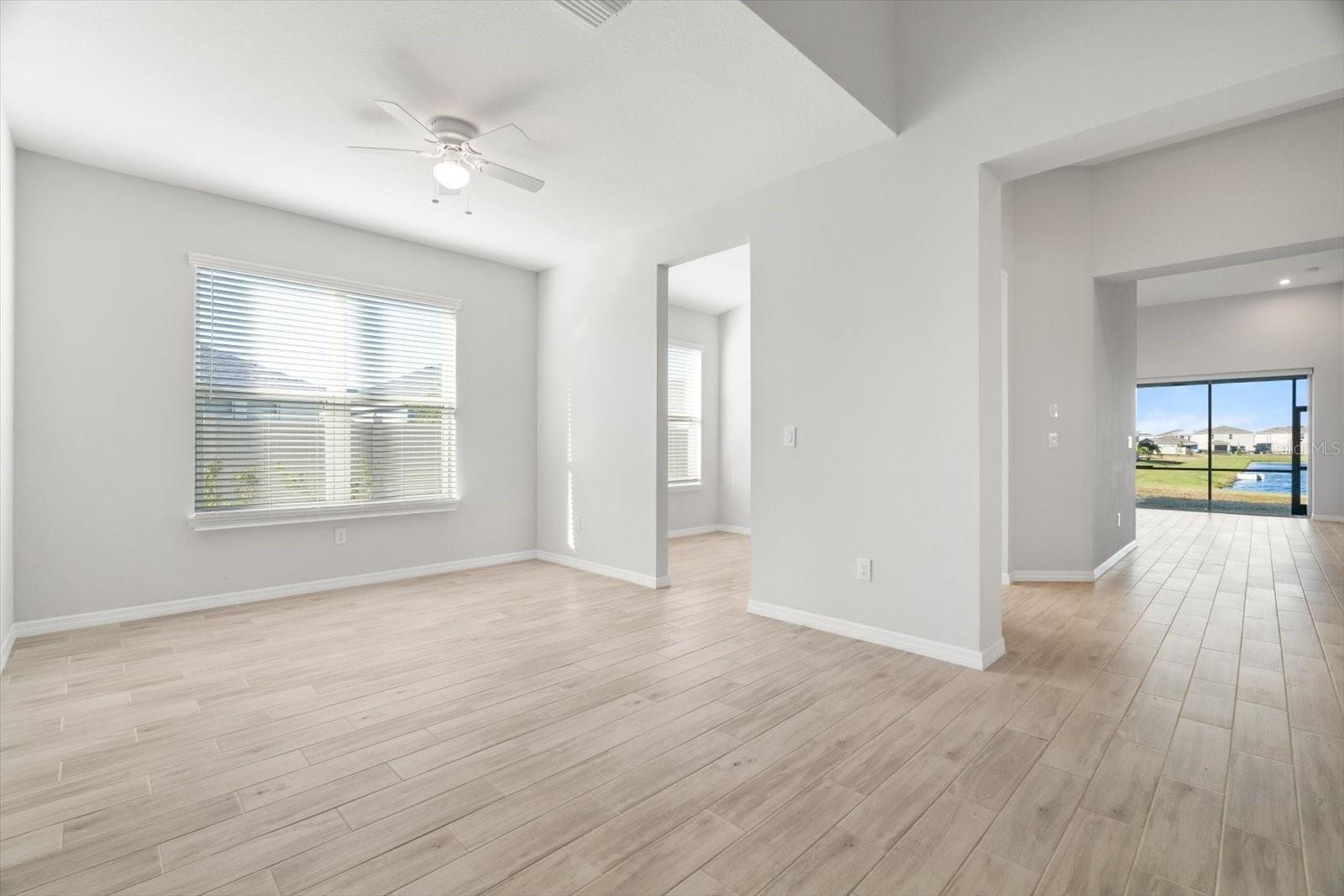 Image 8 of 57 For 6312 Laurelcrest Glen