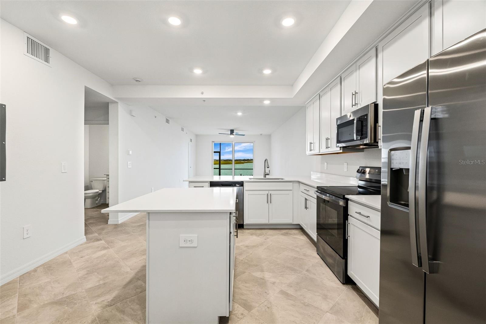 Image 7 of 37 For 19140 Scallop Loop 105