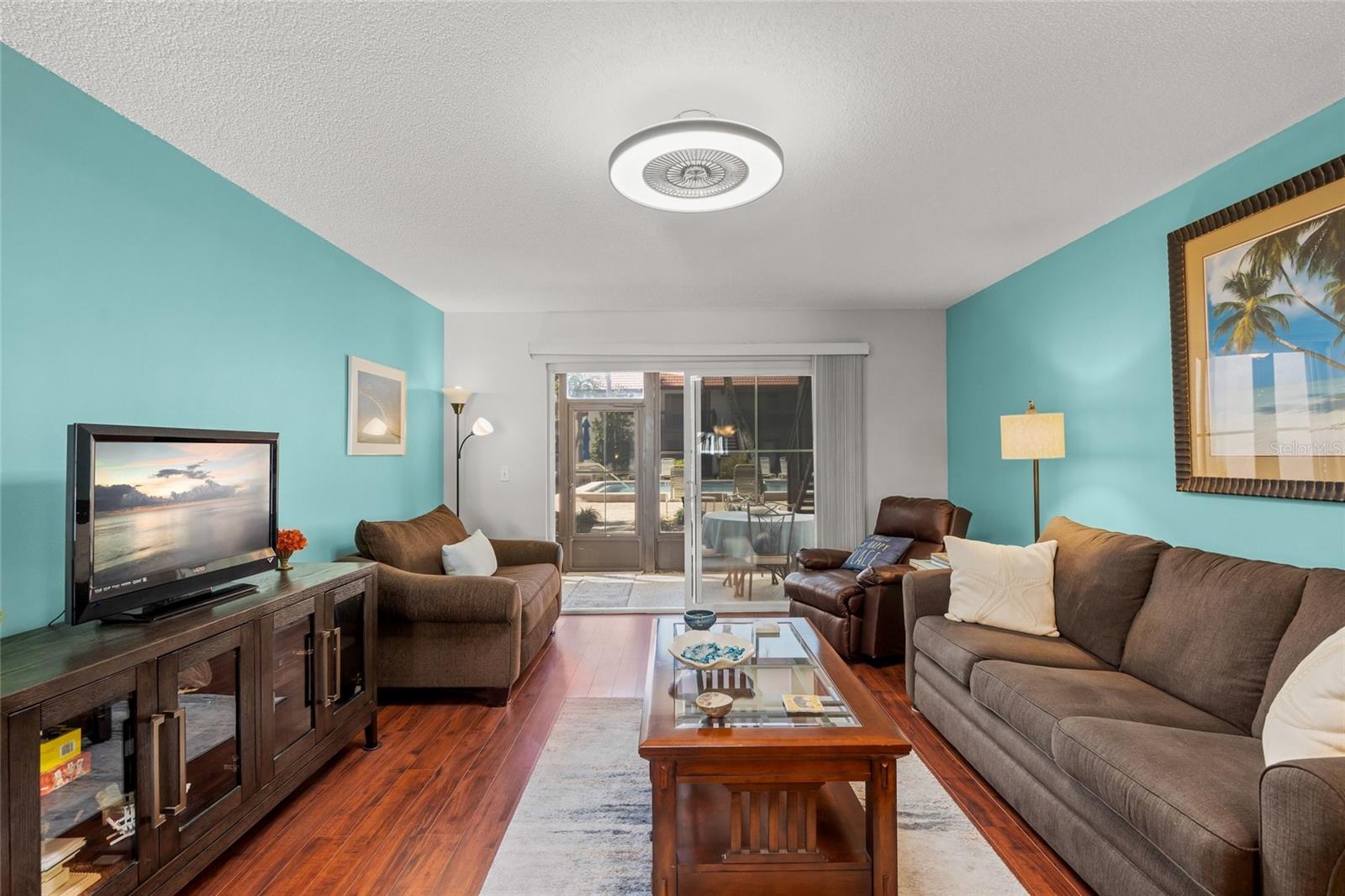 Image 14 of 40 For 1630 Stickney Point Road 101