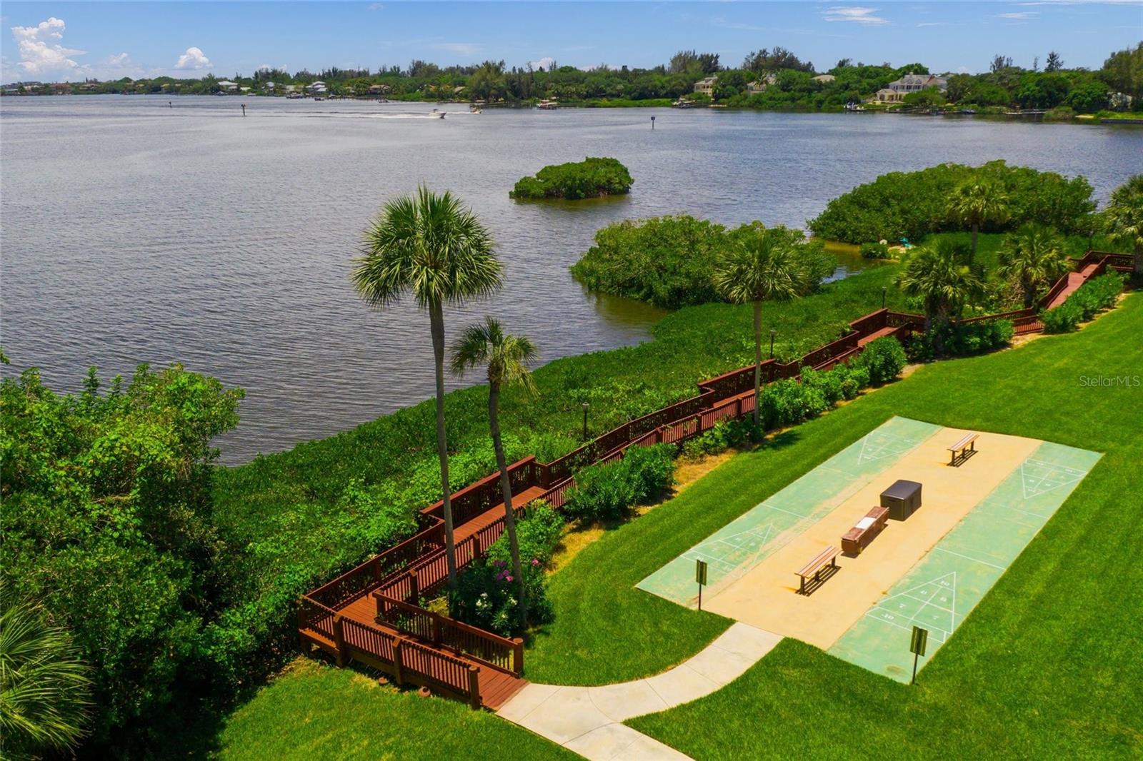 Image 34 of 40 For 1630 Stickney Point Road 101