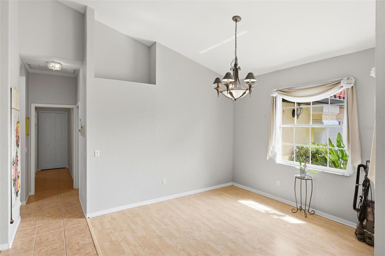 Image 10 of 51 For 2499 Silver Palm Road