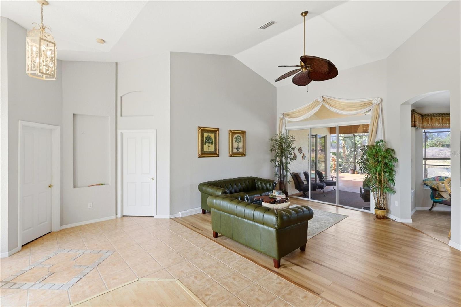 Image 7 of 51 For 2499 Silver Palm Road