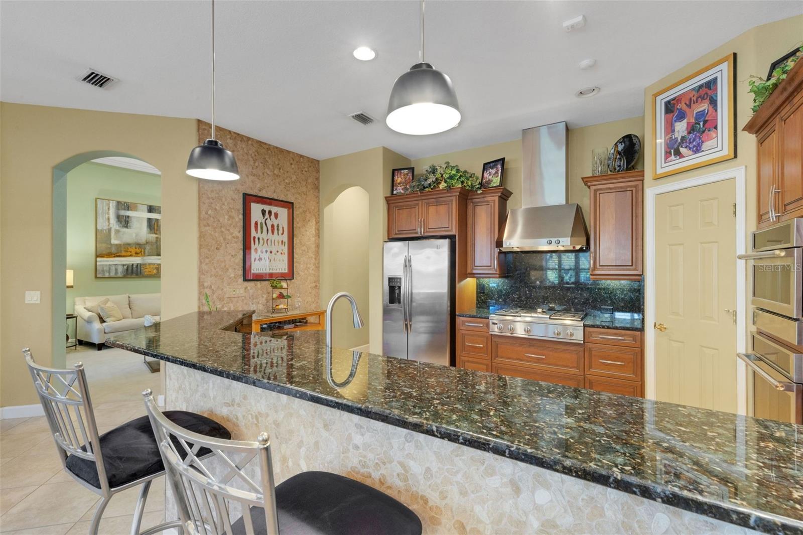 Image 13 of 66 For 101 Medici Court