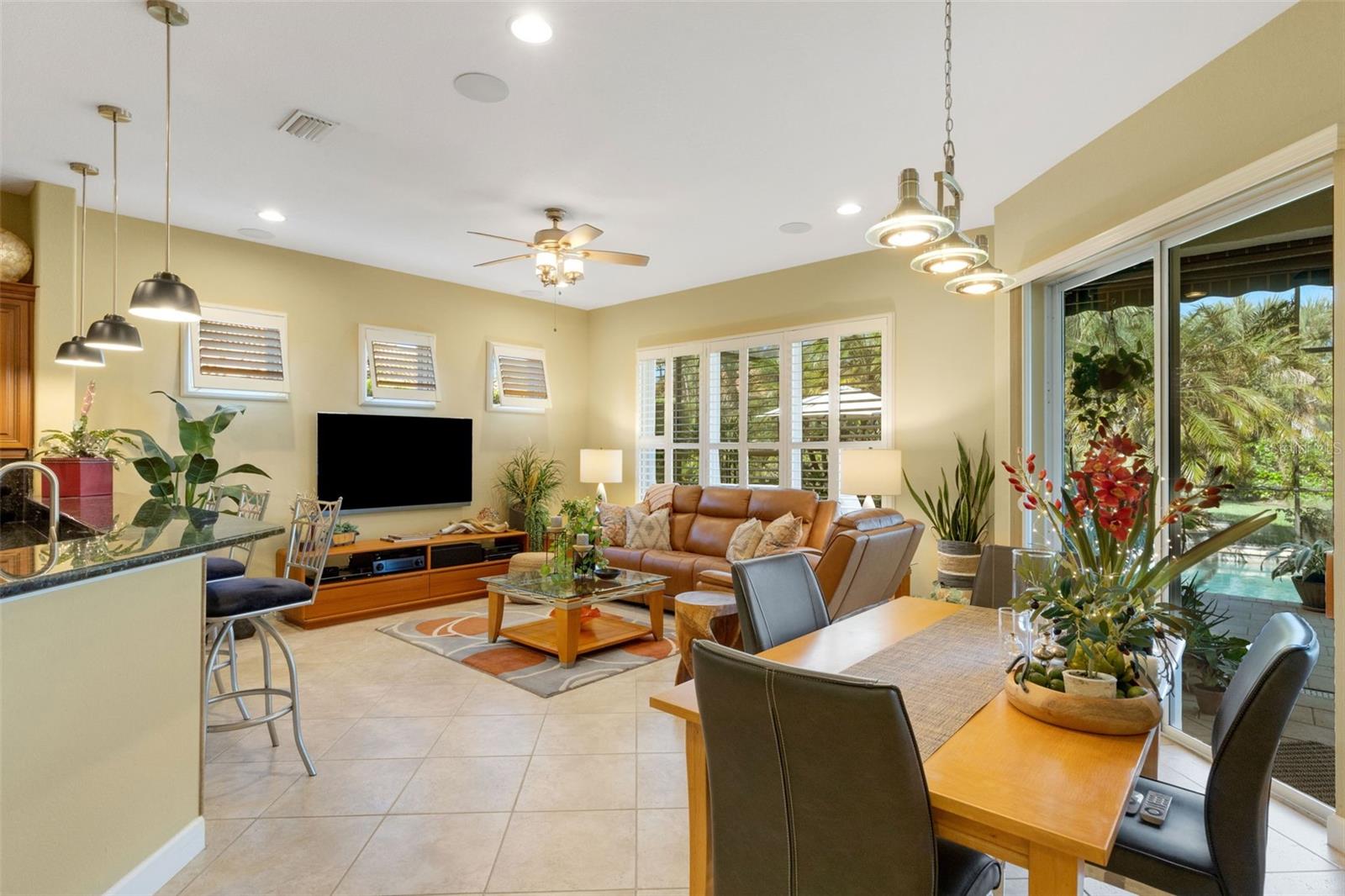 Image 27 of 66 For 101 Medici Court