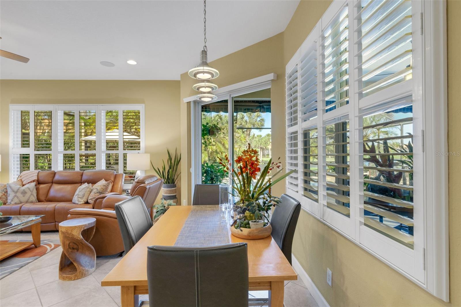 Image 28 of 66 For 101 Medici Court