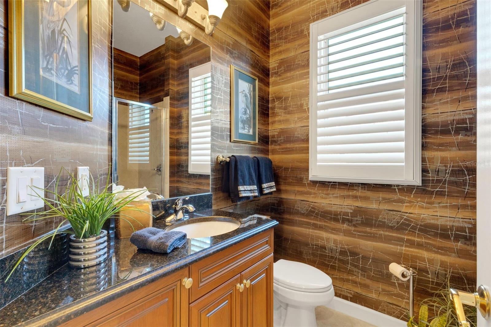 Image 33 of 66 For 101 Medici Court