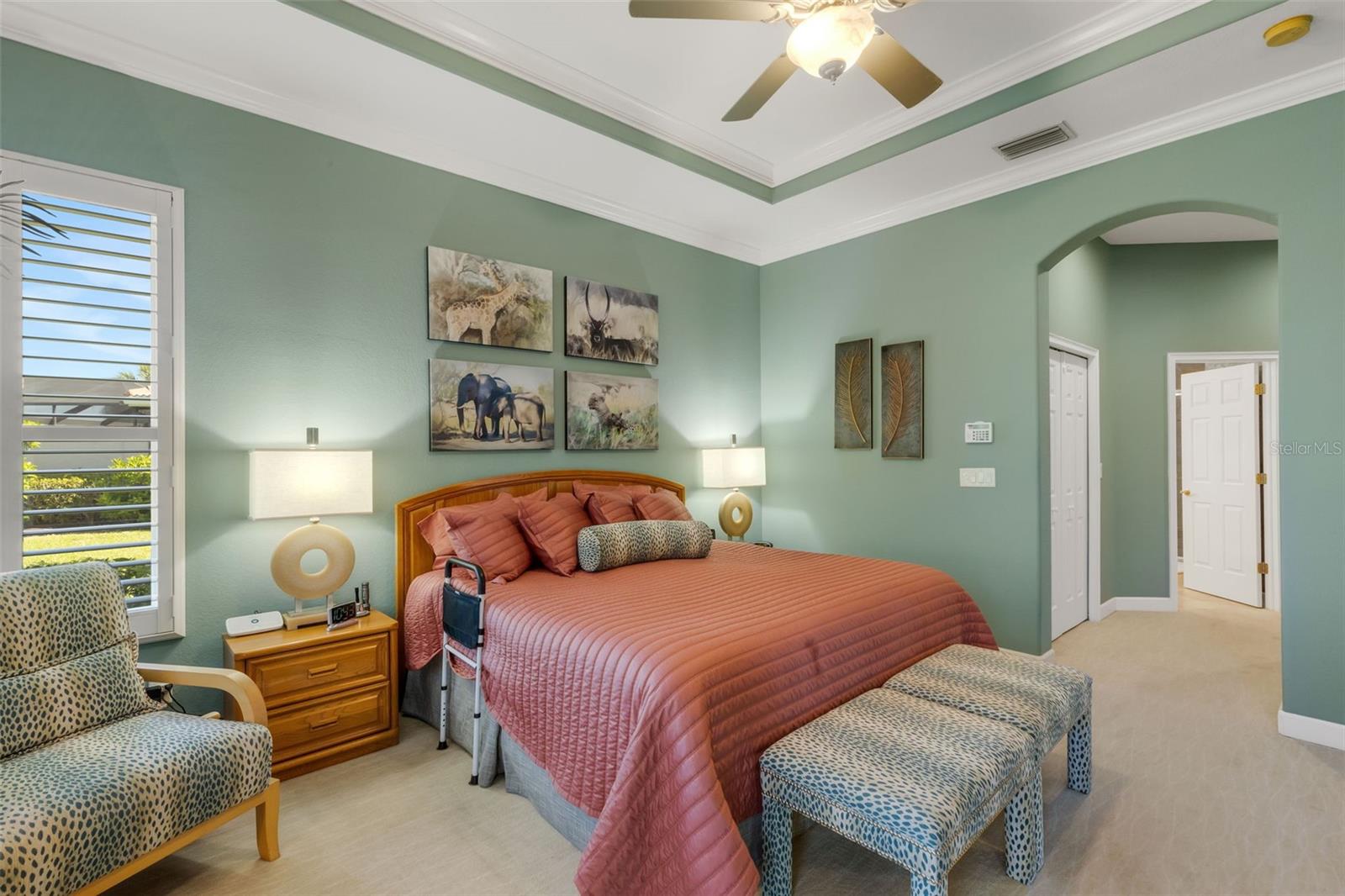 Image 39 of 66 For 101 Medici Court