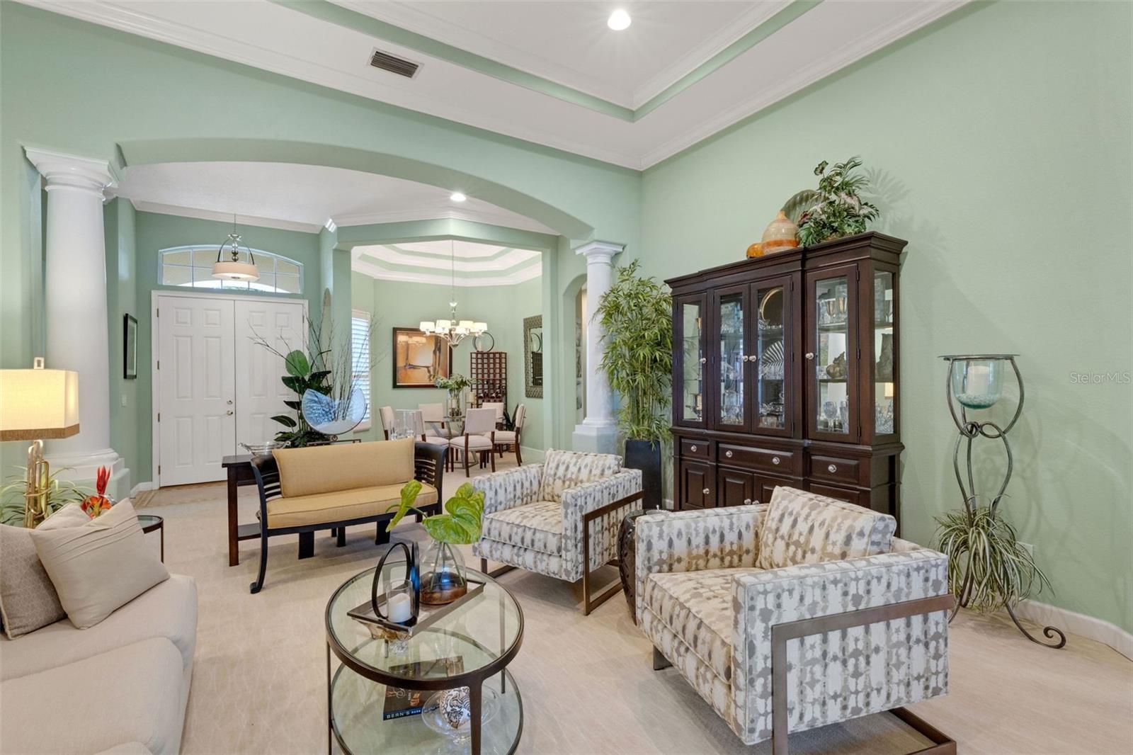 Image 4 of 66 For 101 Medici Court