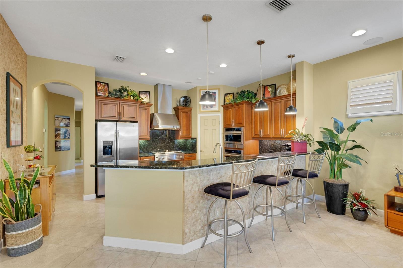 Image 7 of 66 For 101 Medici Court