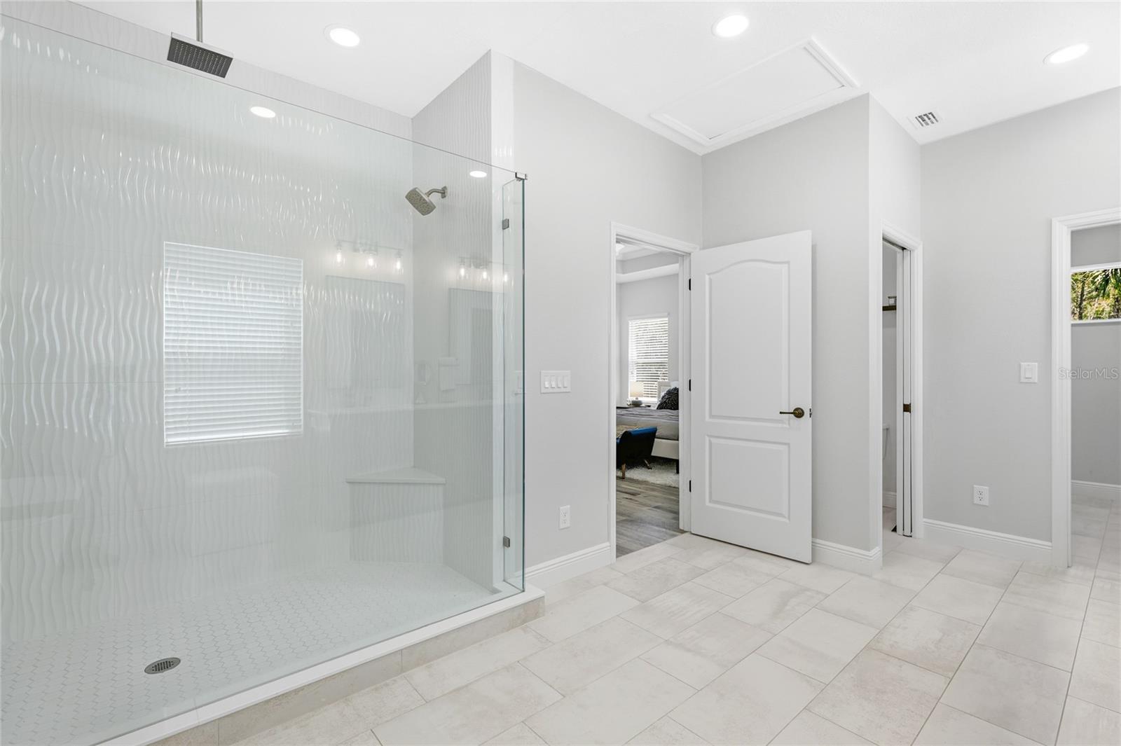 Image 6 of 32 For 1735 Lake Verona Circle