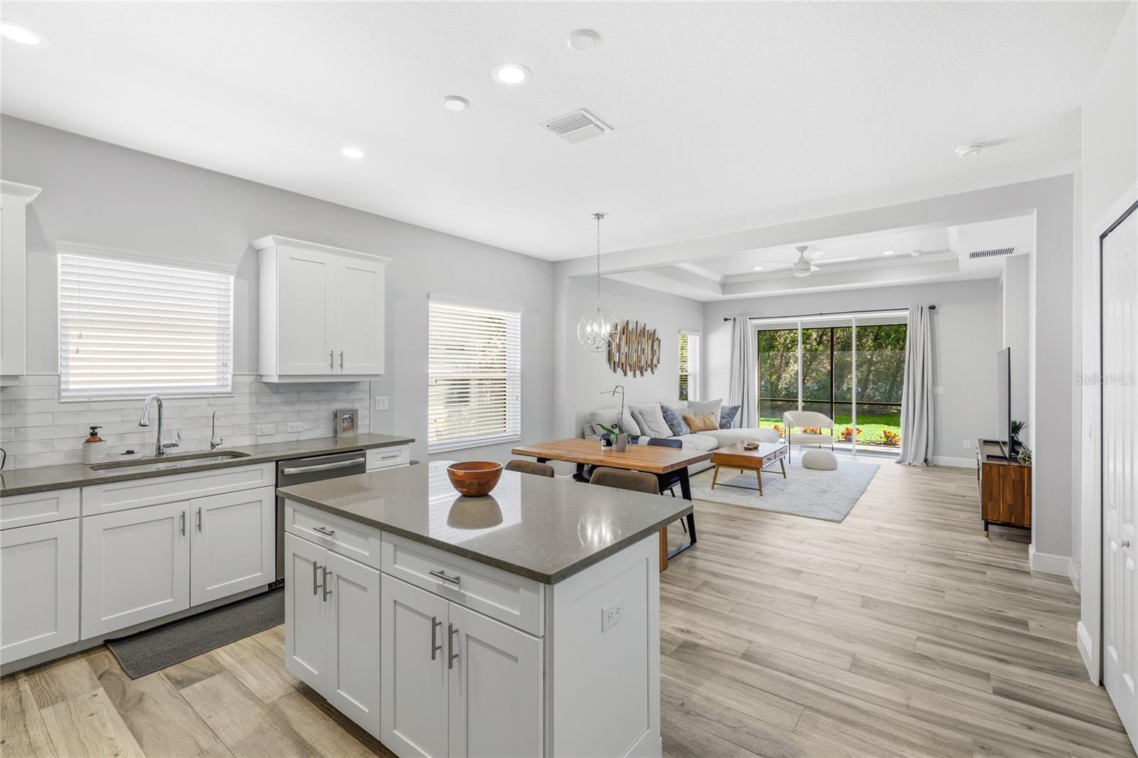 Image 9 of 32 For 1735 Lake Verona Circle