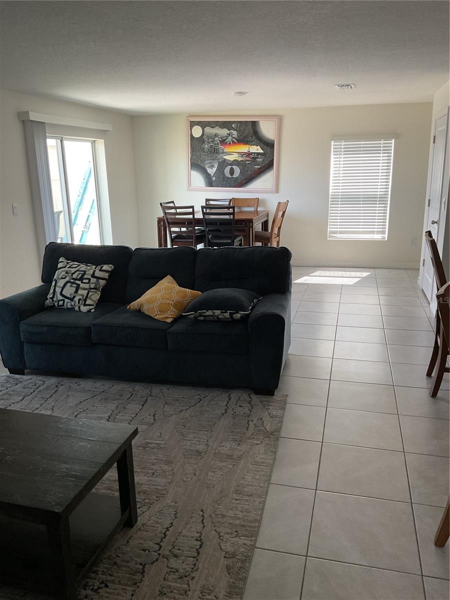 Image 2 of 7 For 5520 Flagstone Trail