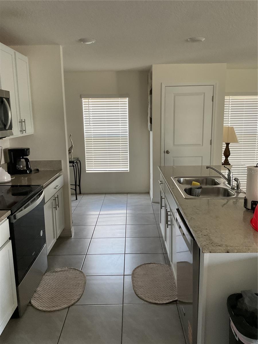 Image 6 of 7 For 5520 Flagstone Trail