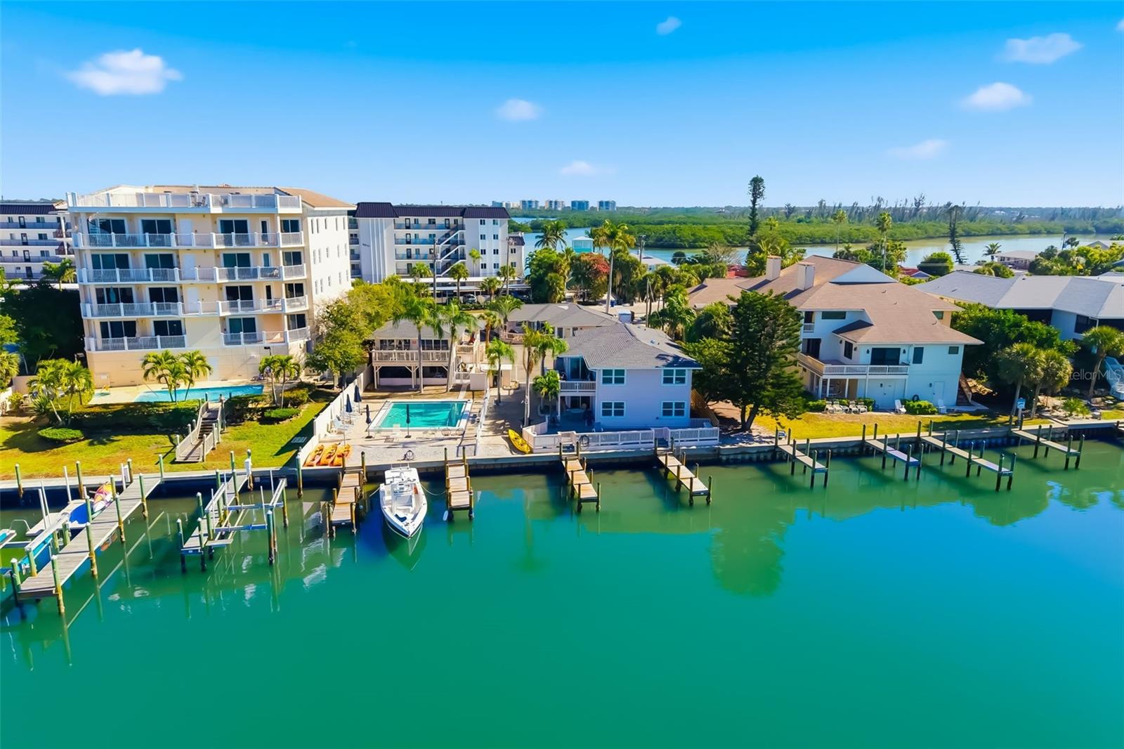 Image 5 of 100 For 9022 Midnight Pass Road