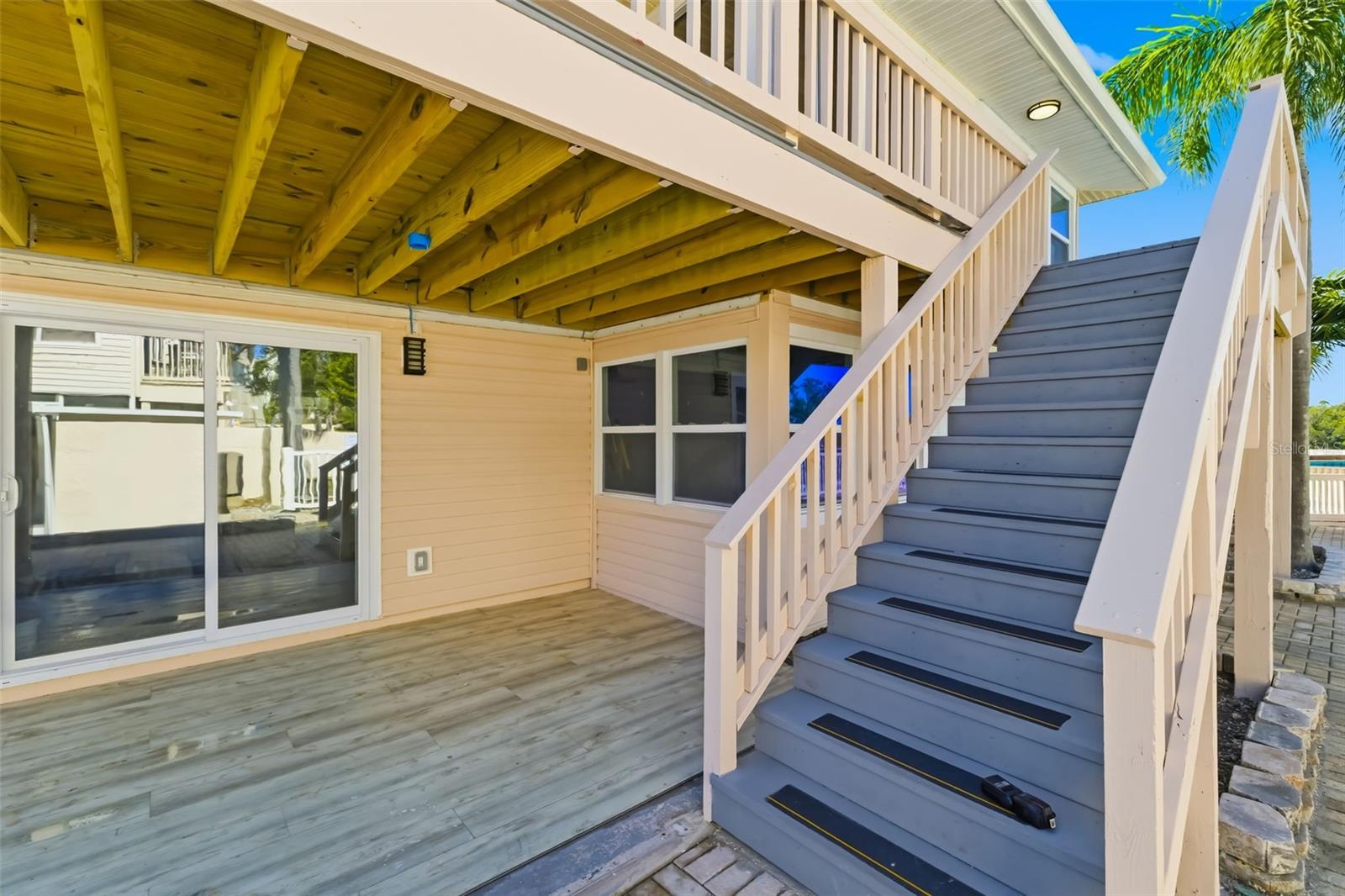 Image 50 of 100 For 9022 Midnight Pass Road