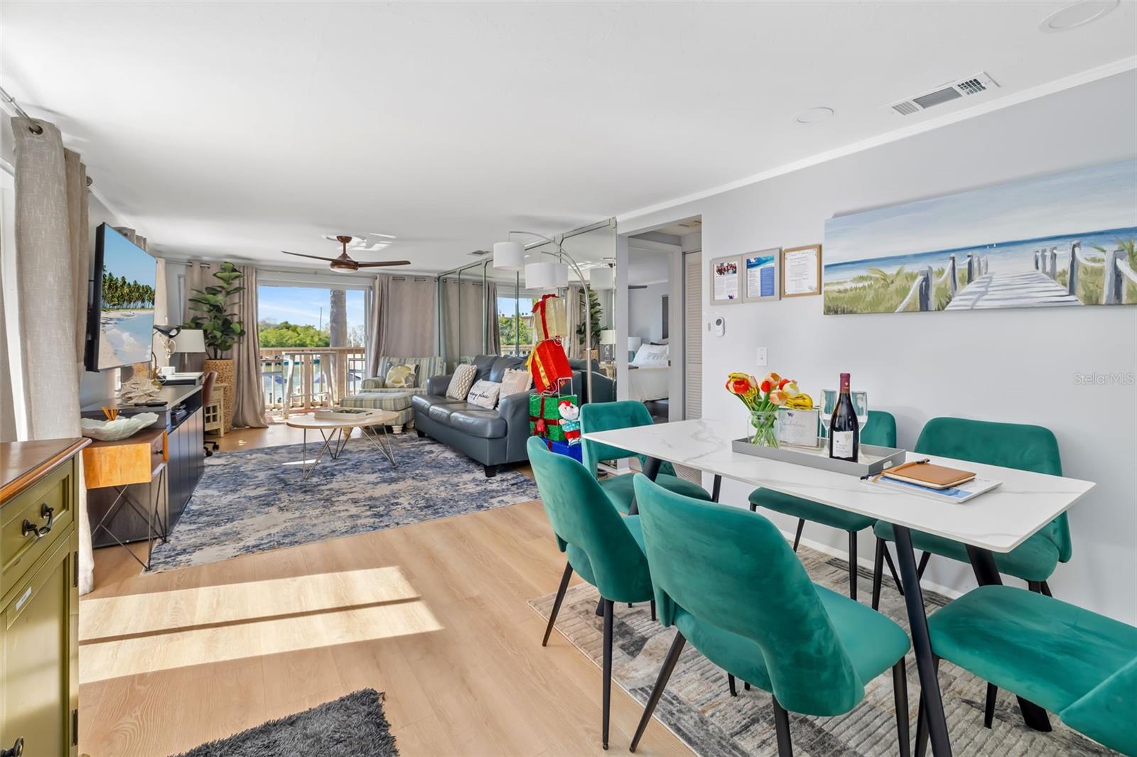 Image 71 of 100 For 9022 Midnight Pass Road