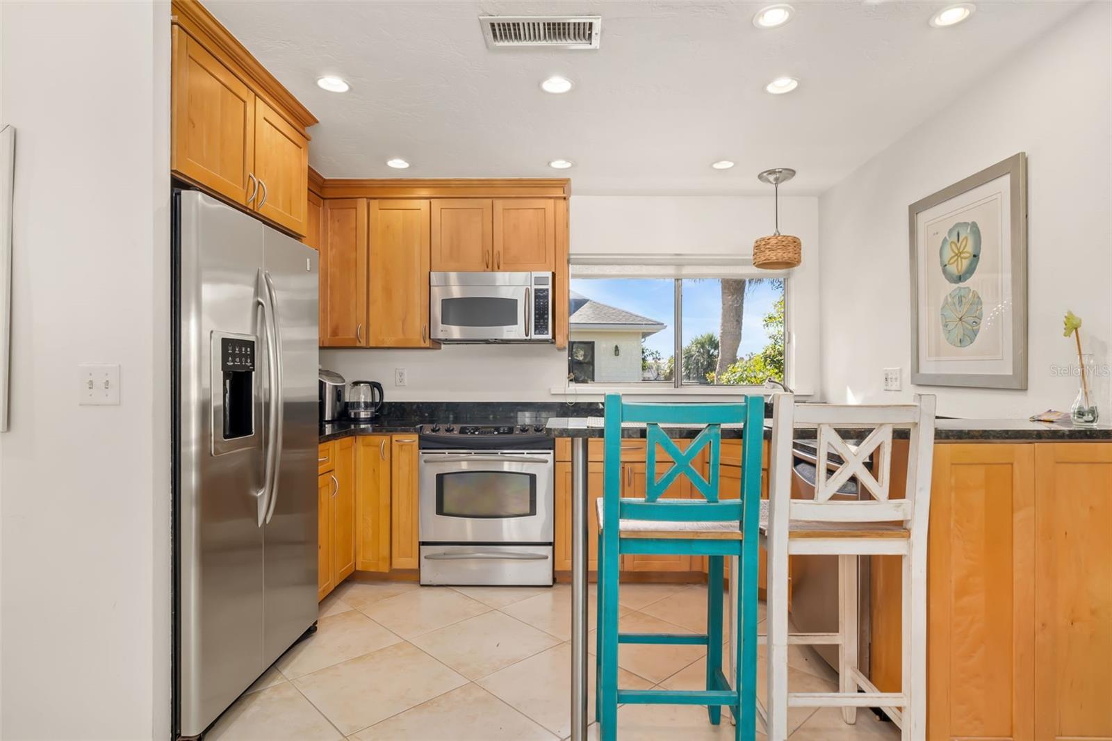 Image 81 of 100 For 9022 Midnight Pass Road