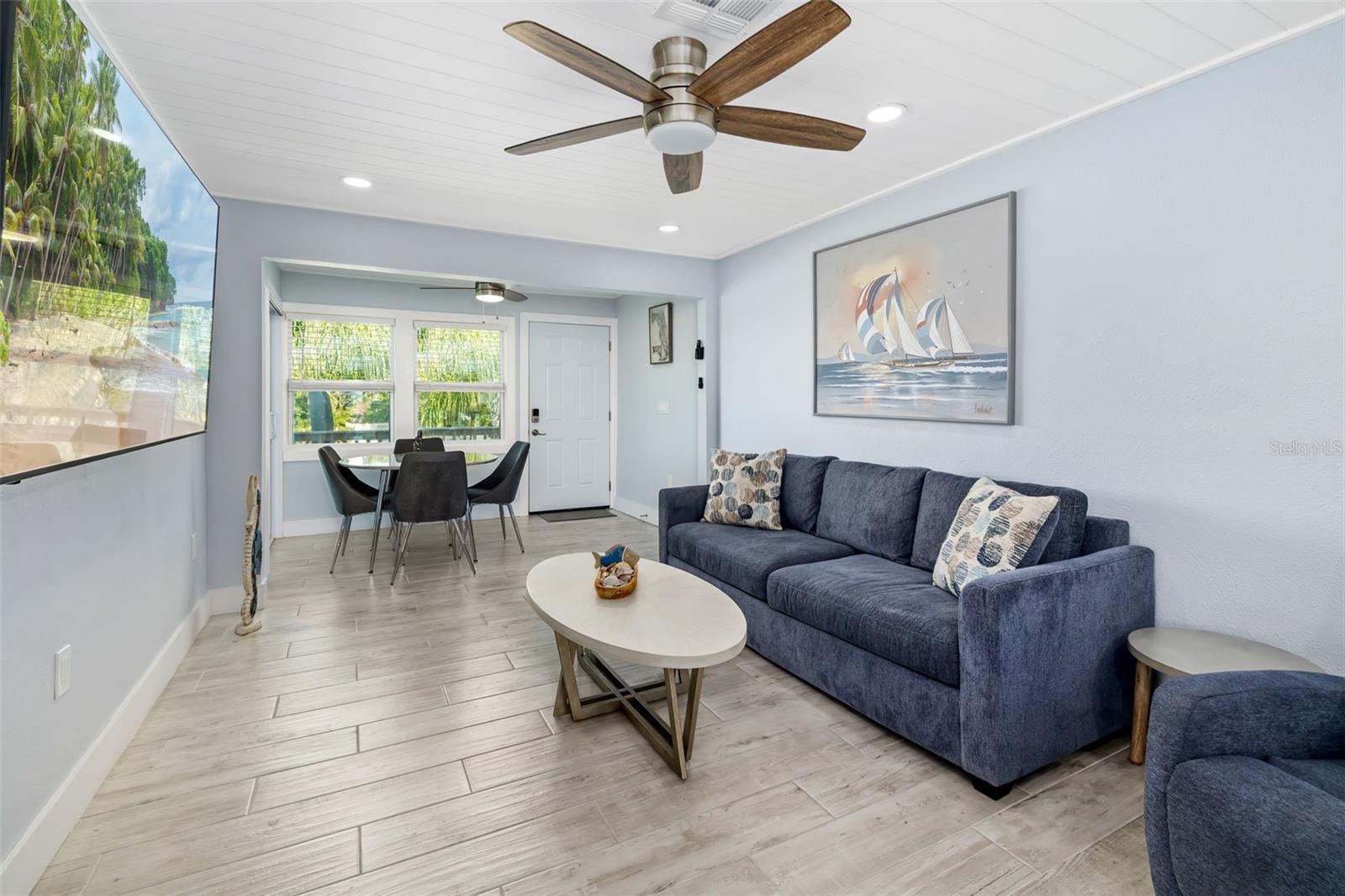 Image 93 of 100 For 9022 Midnight Pass Road