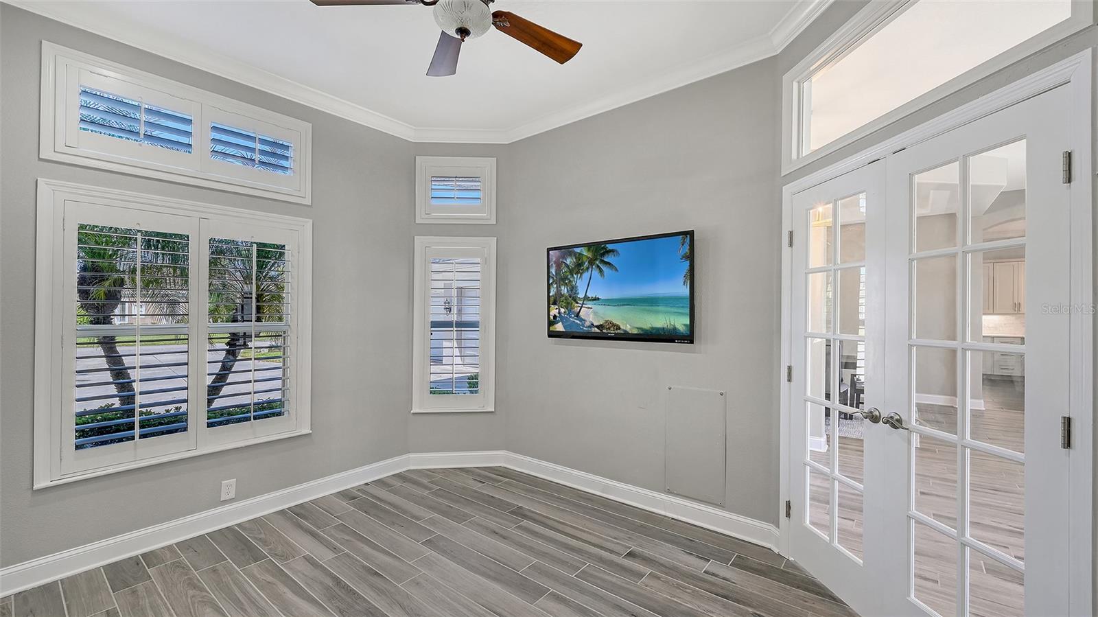 Image 26 of 62 For 6911 Riversedge Street Circle