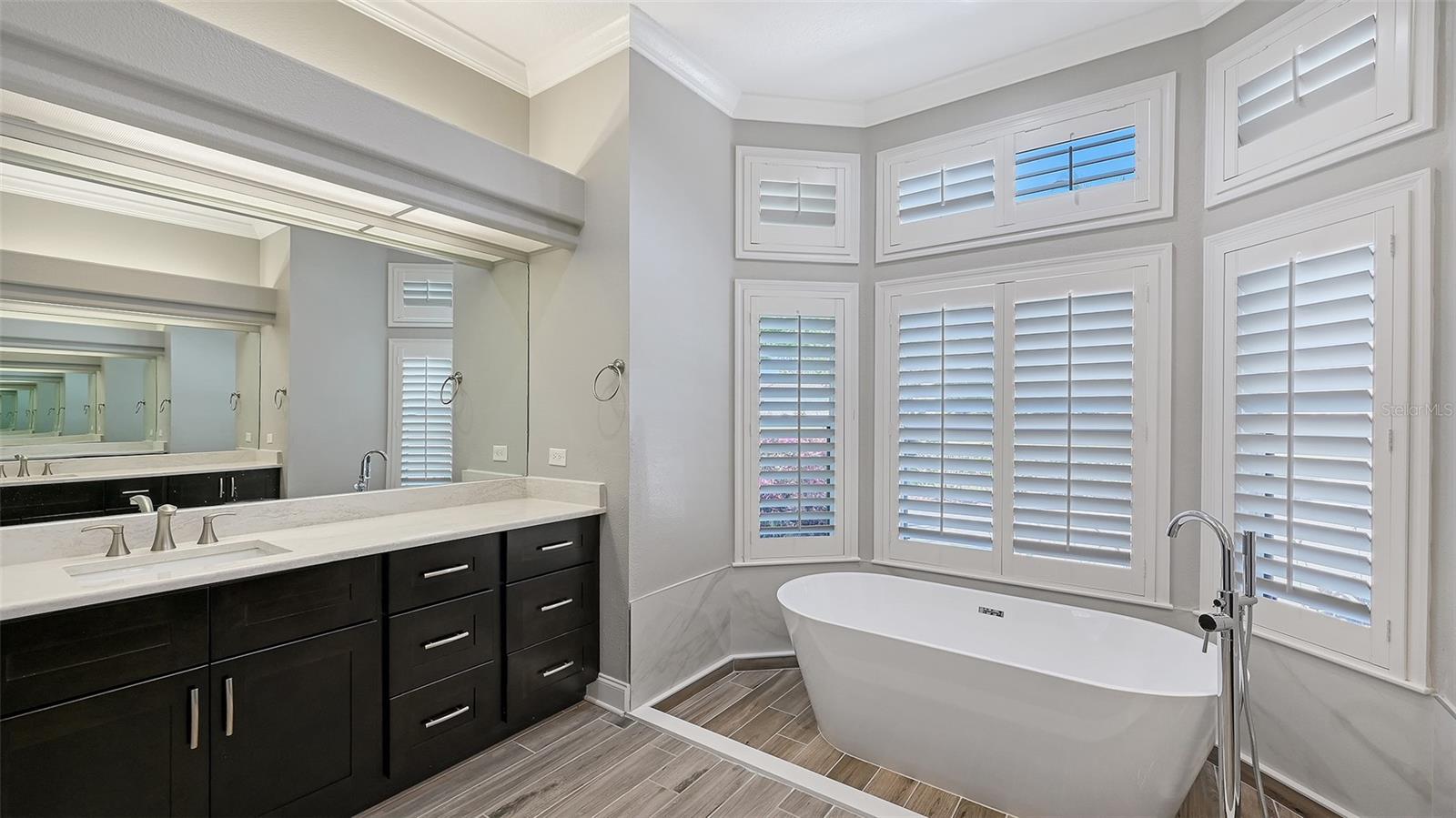 Image 38 of 62 For 6911 Riversedge Street Circle