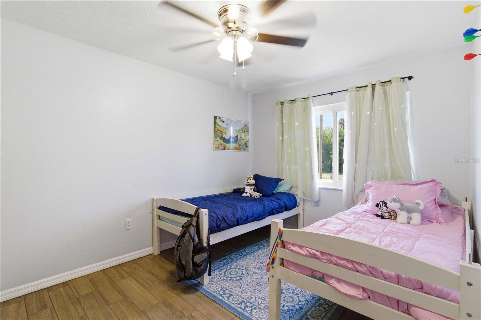 Image 17 of 27 For 536 43rd Street Boulevard W