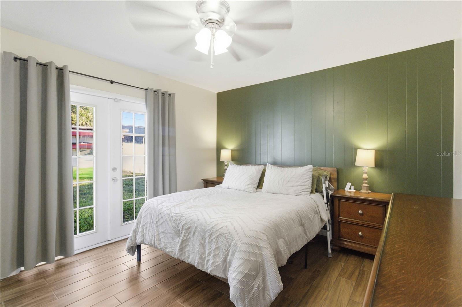 Image 19 of 27 For 536 43rd Street Boulevard W