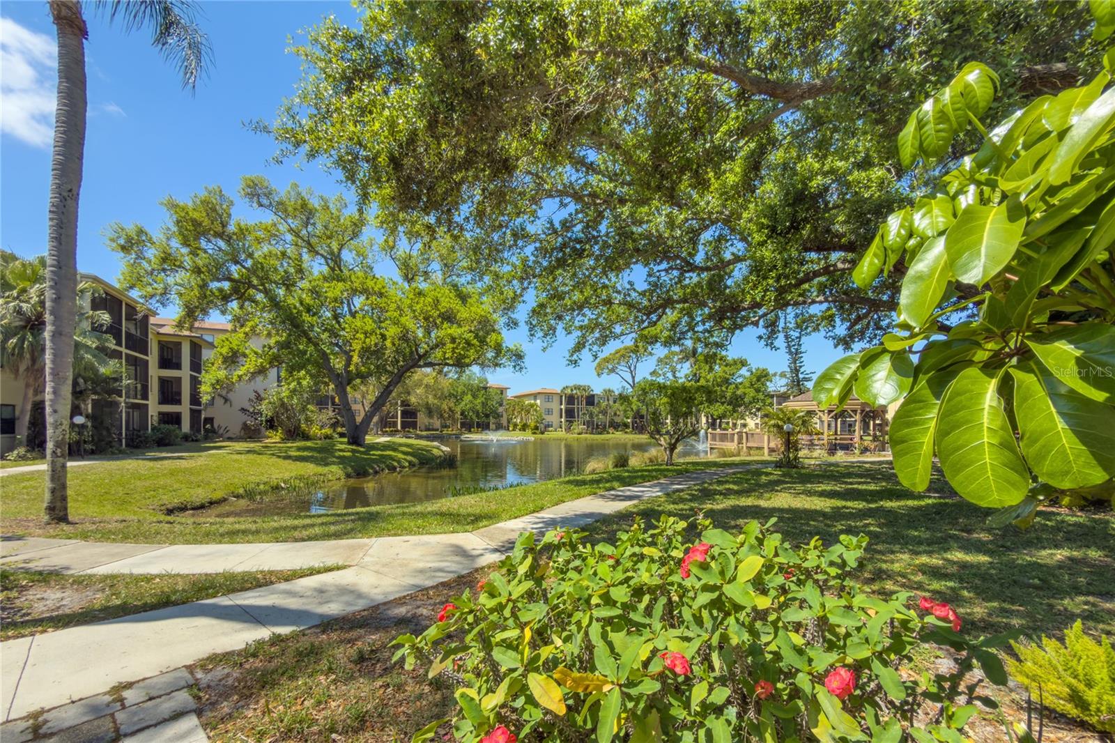 Image 11 of 65 For 305 30th Avenue W A110