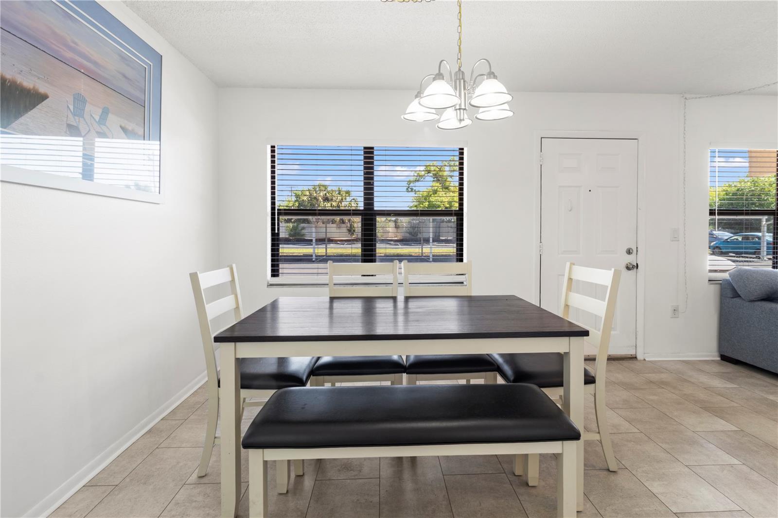 Image 19 of 65 For 305 30th Avenue W A110