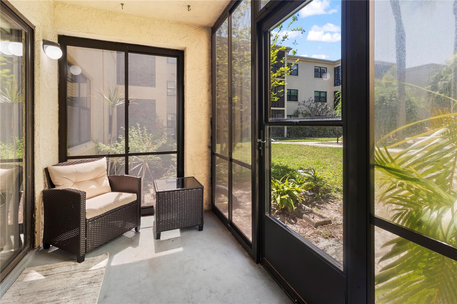 Image 32 of 65 For 305 30th Avenue W A110