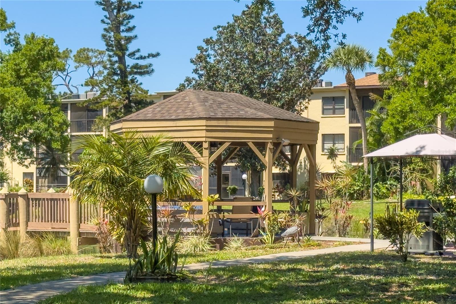 Image 9 of 65 For 305 30th Avenue W A110