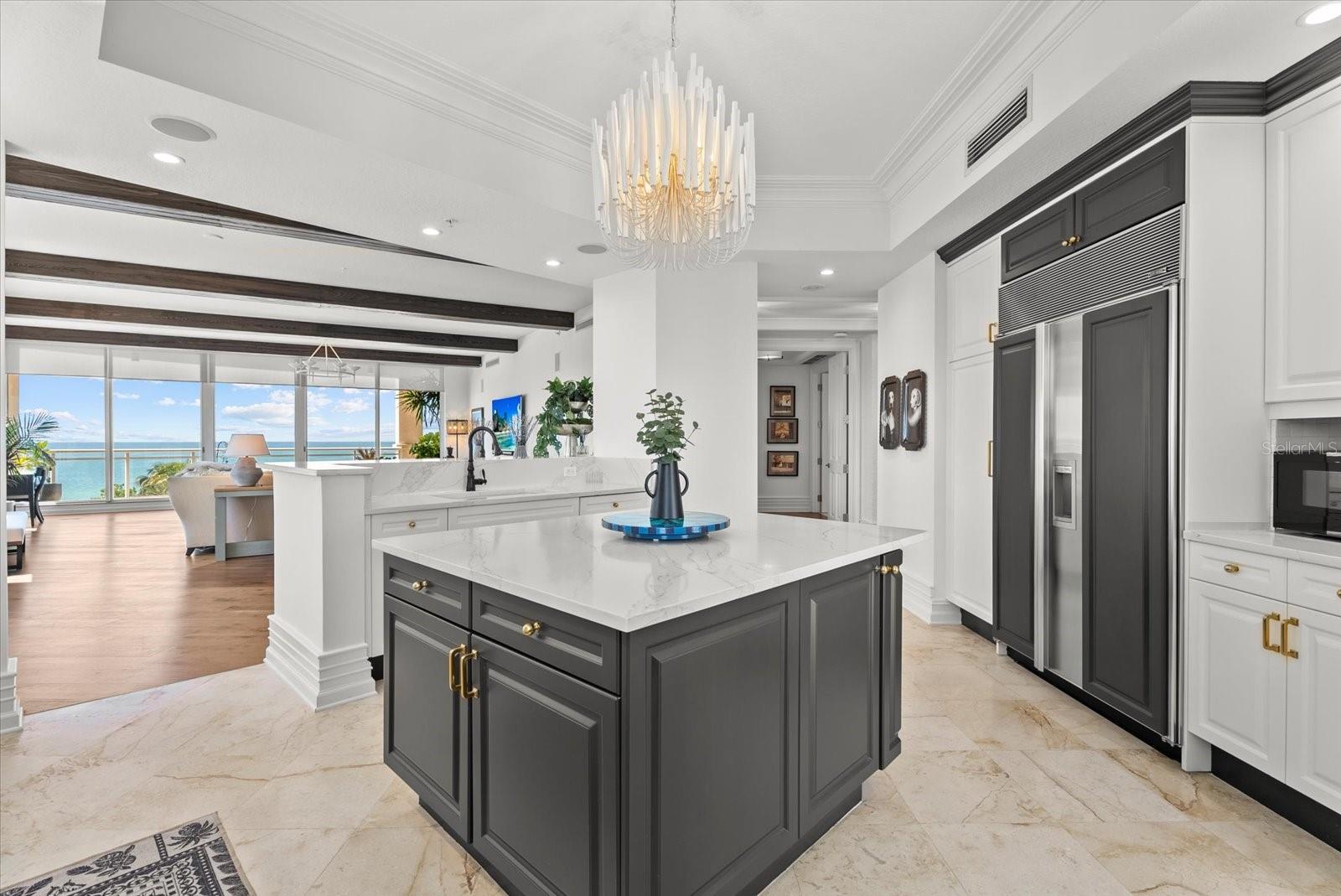 Listing photo id 14 for 1300 Benjamin Franklin Drive 501