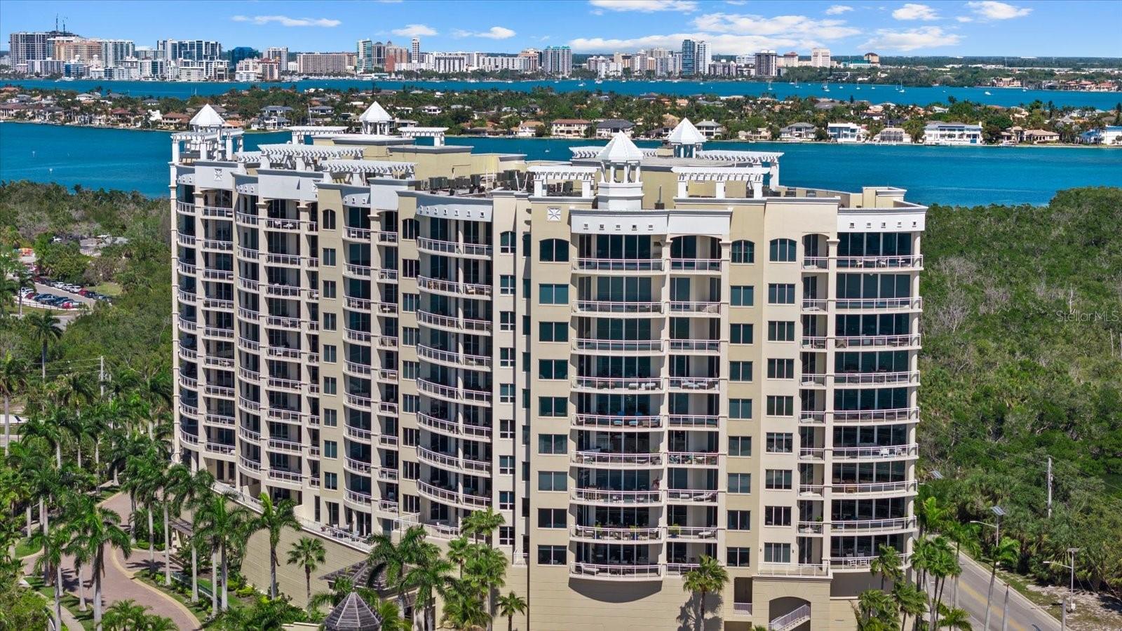 Listing photo id 0 for 1300 Benjamin Franklin Drive 501