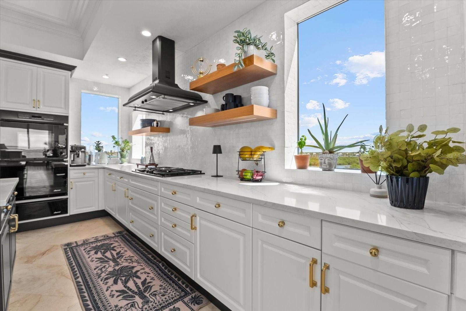 Listing photo id 18 for 1300 Benjamin Franklin Drive 501