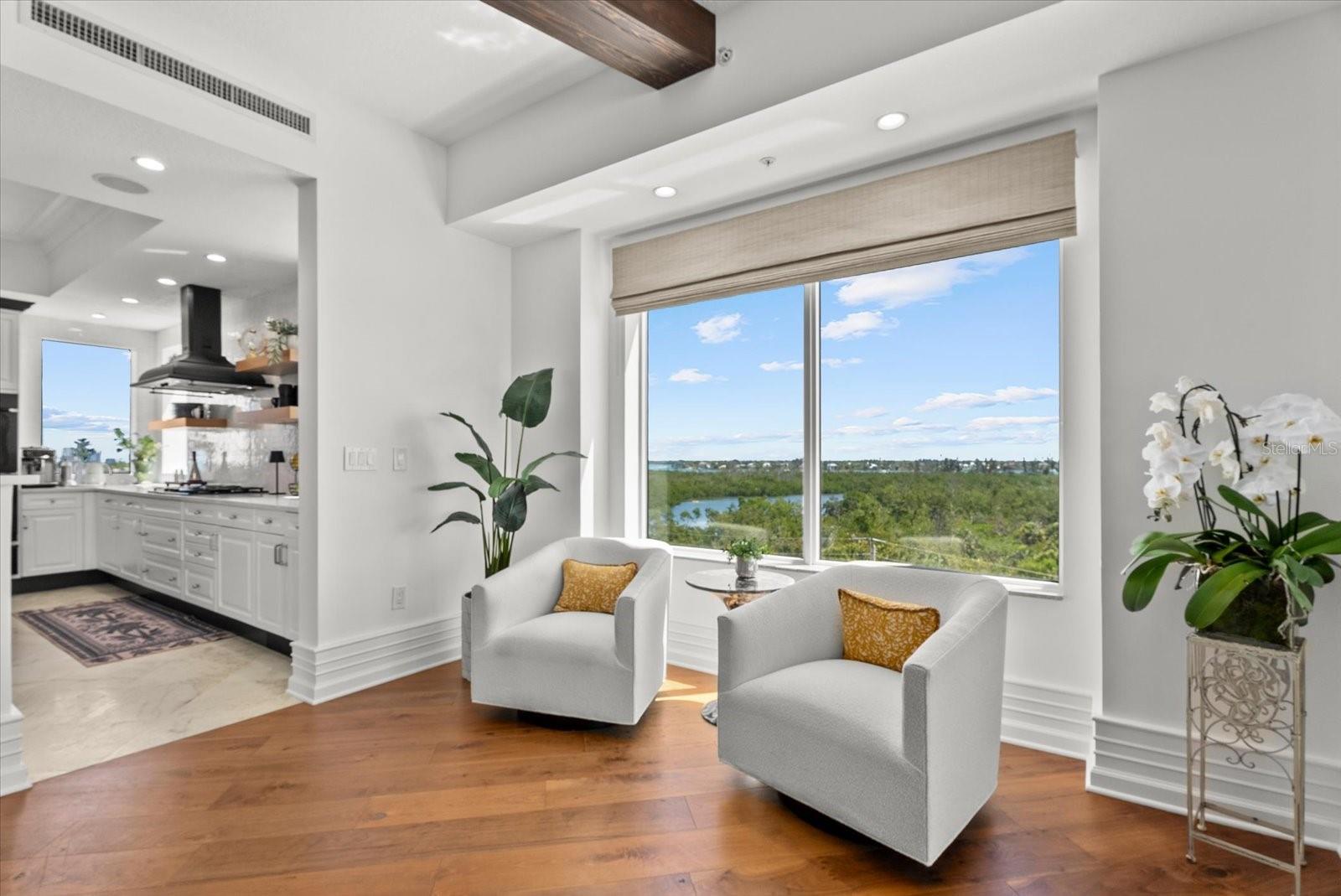 Listing photo id 28 for 1300 Benjamin Franklin Drive 501