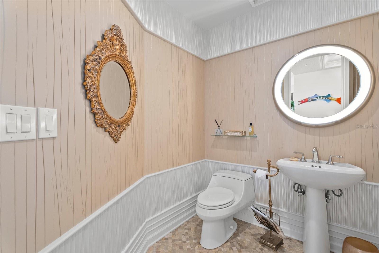 Listing photo id 43 for 1300 Benjamin Franklin Drive 501