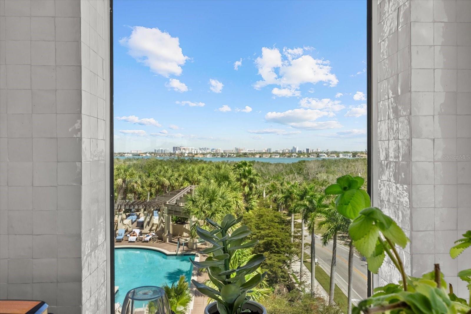 Listing photo id 47 for 1300 Benjamin Franklin Drive 501