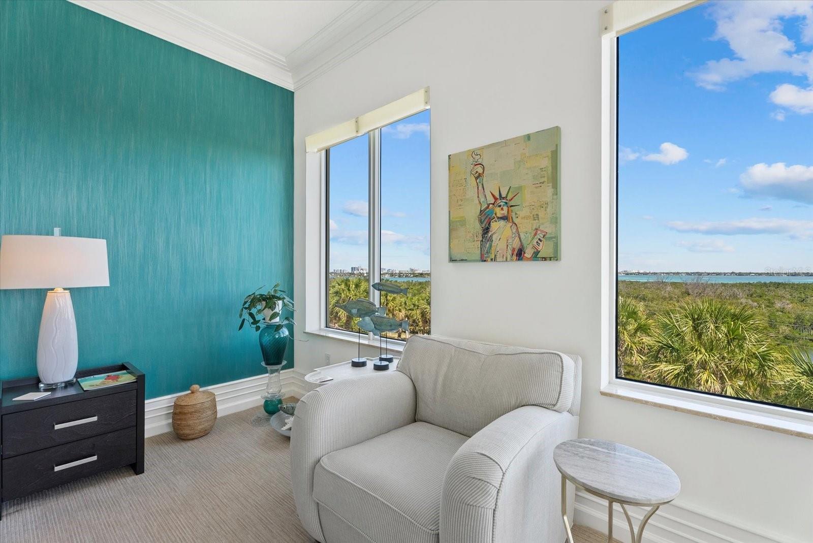 Listing photo id 52 for 1300 Benjamin Franklin Drive 501