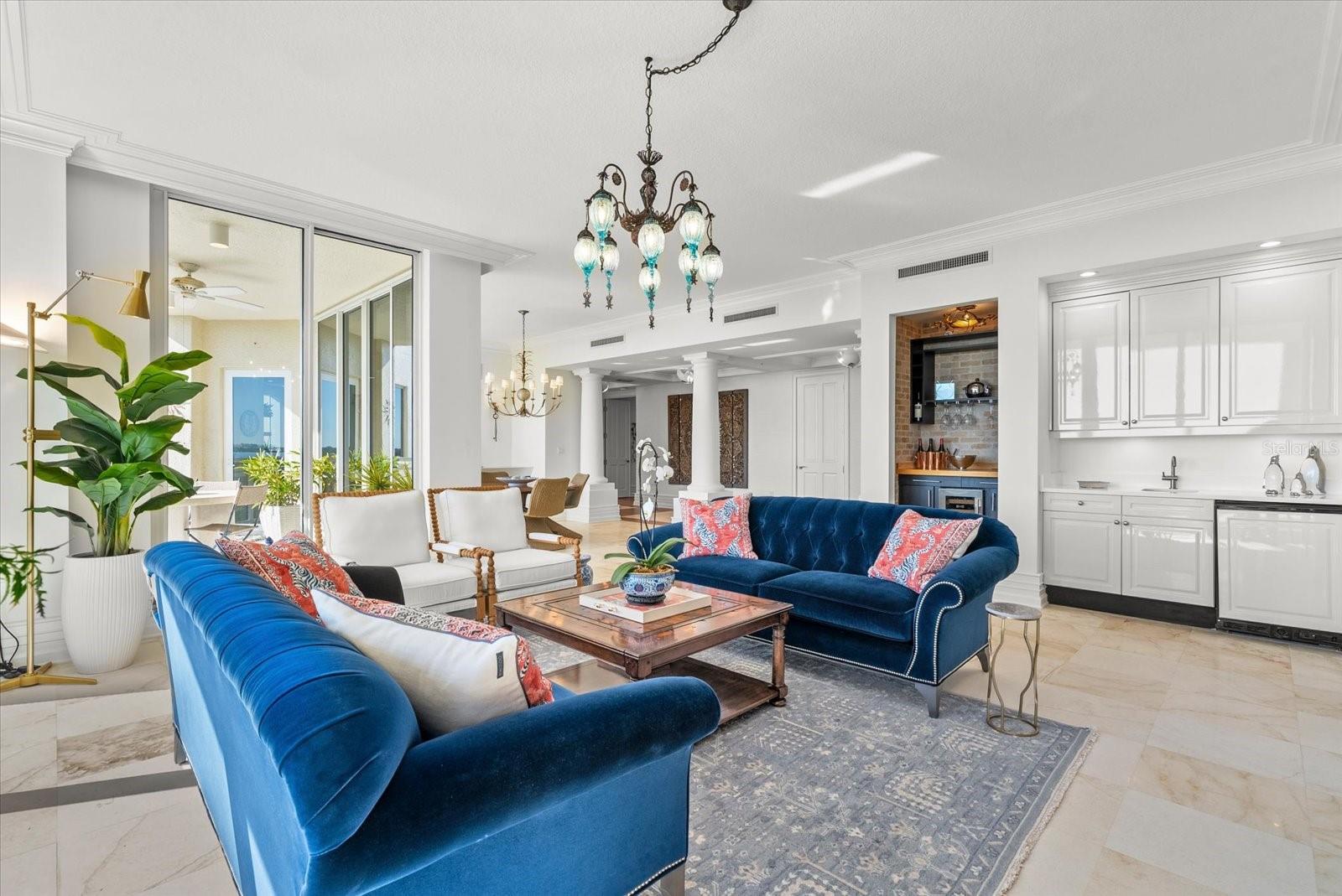 Listing photo id 4 for 1300 Benjamin Franklin Drive 501