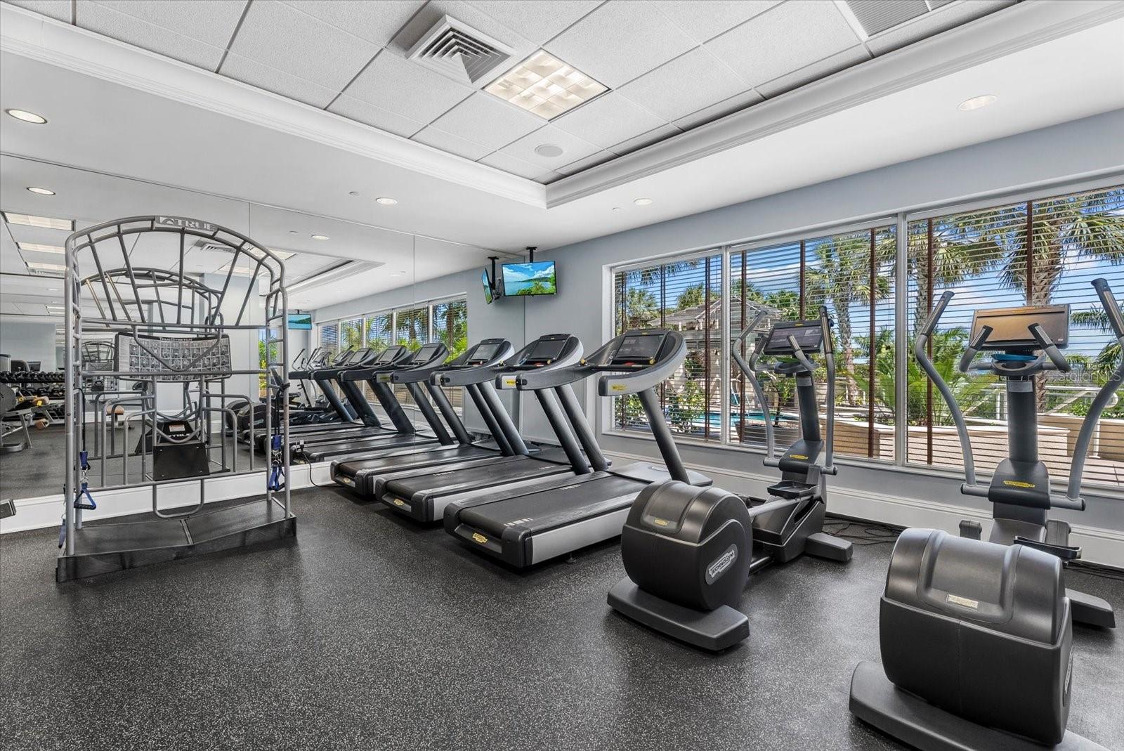 Listing photo id 67 for 1300 Benjamin Franklin Drive 501