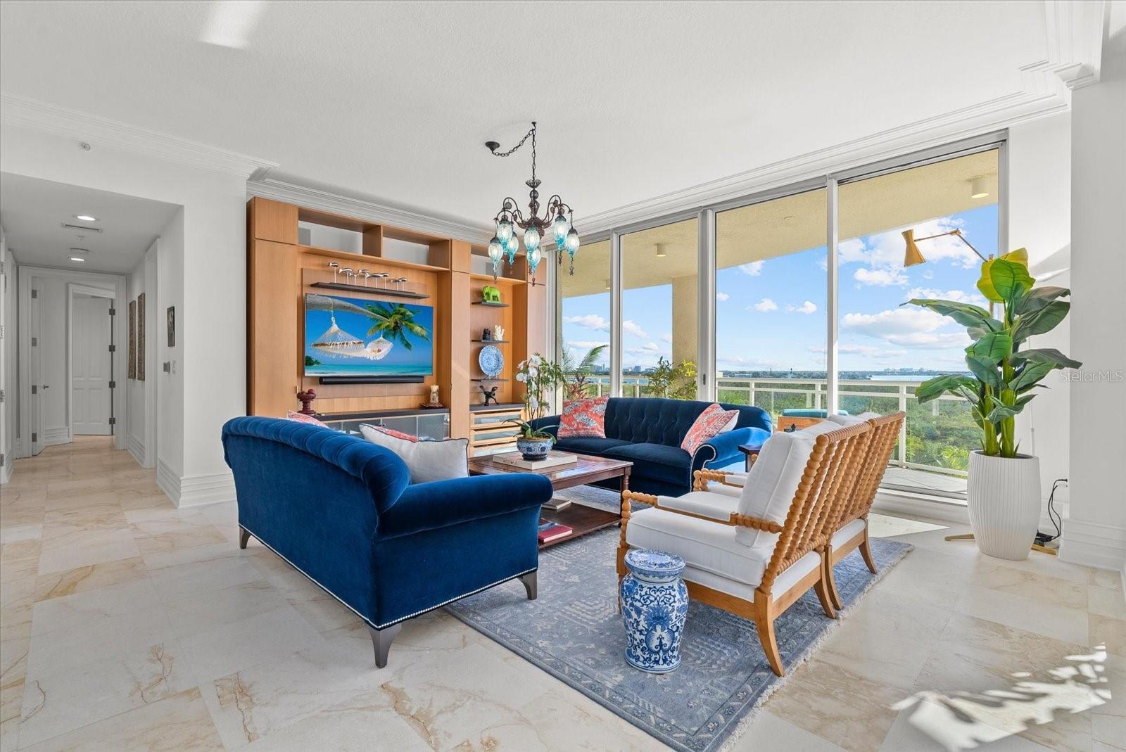 Listing photo id 6 for 1300 Benjamin Franklin Drive 501