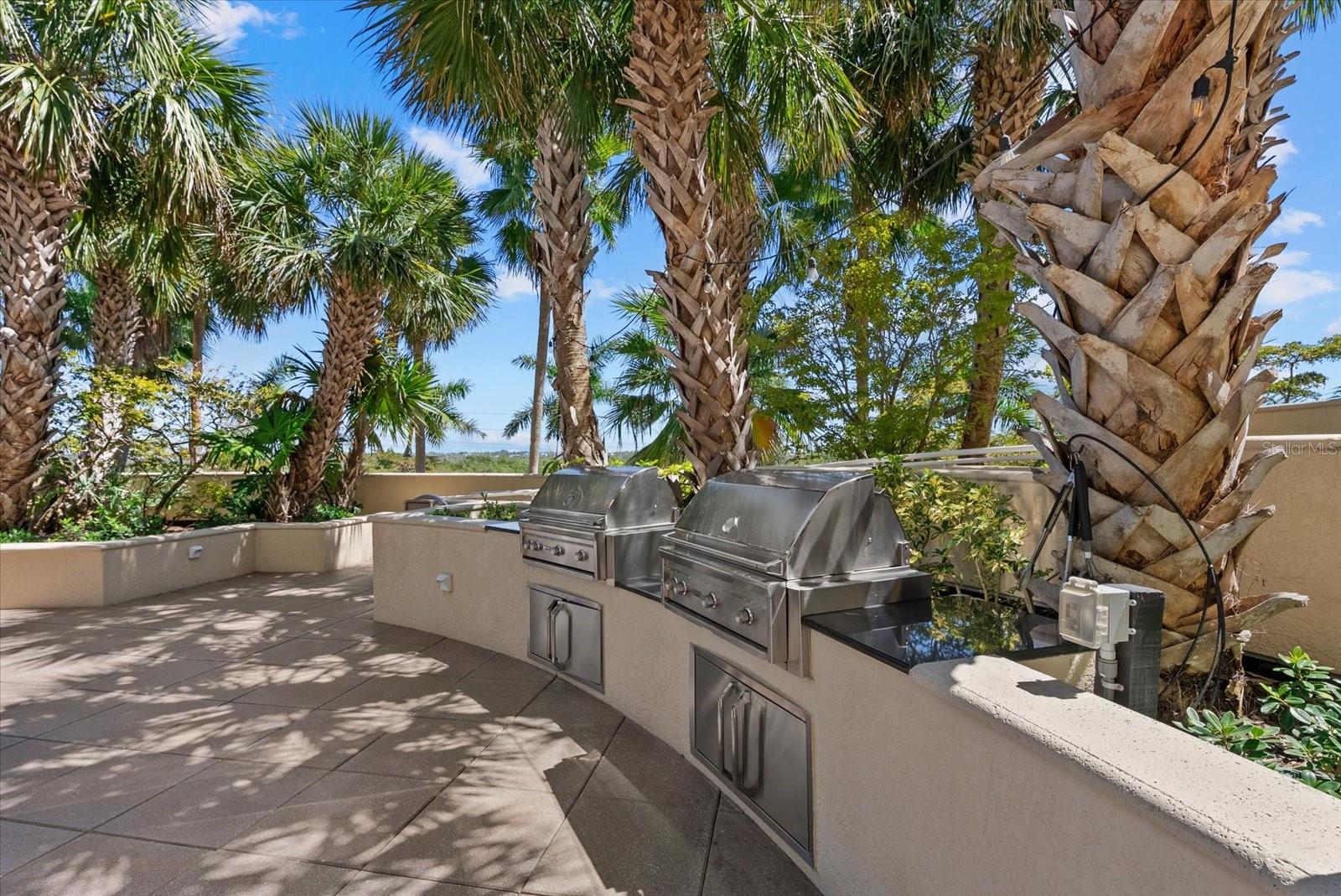 Listing photo id 78 for 1300 Benjamin Franklin Drive 501